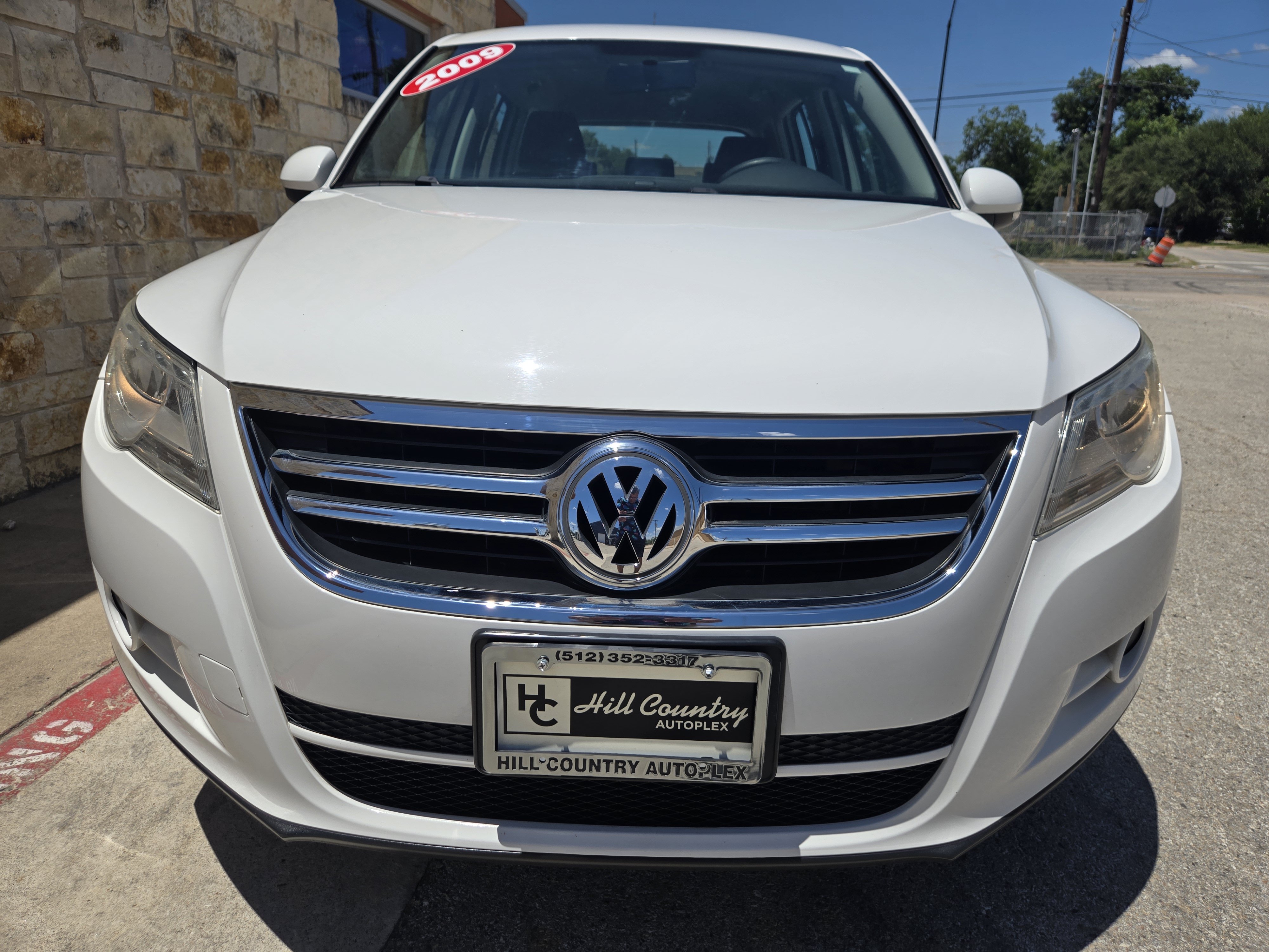 Used 2009 Volkswagen Tiguan S FWD image 14