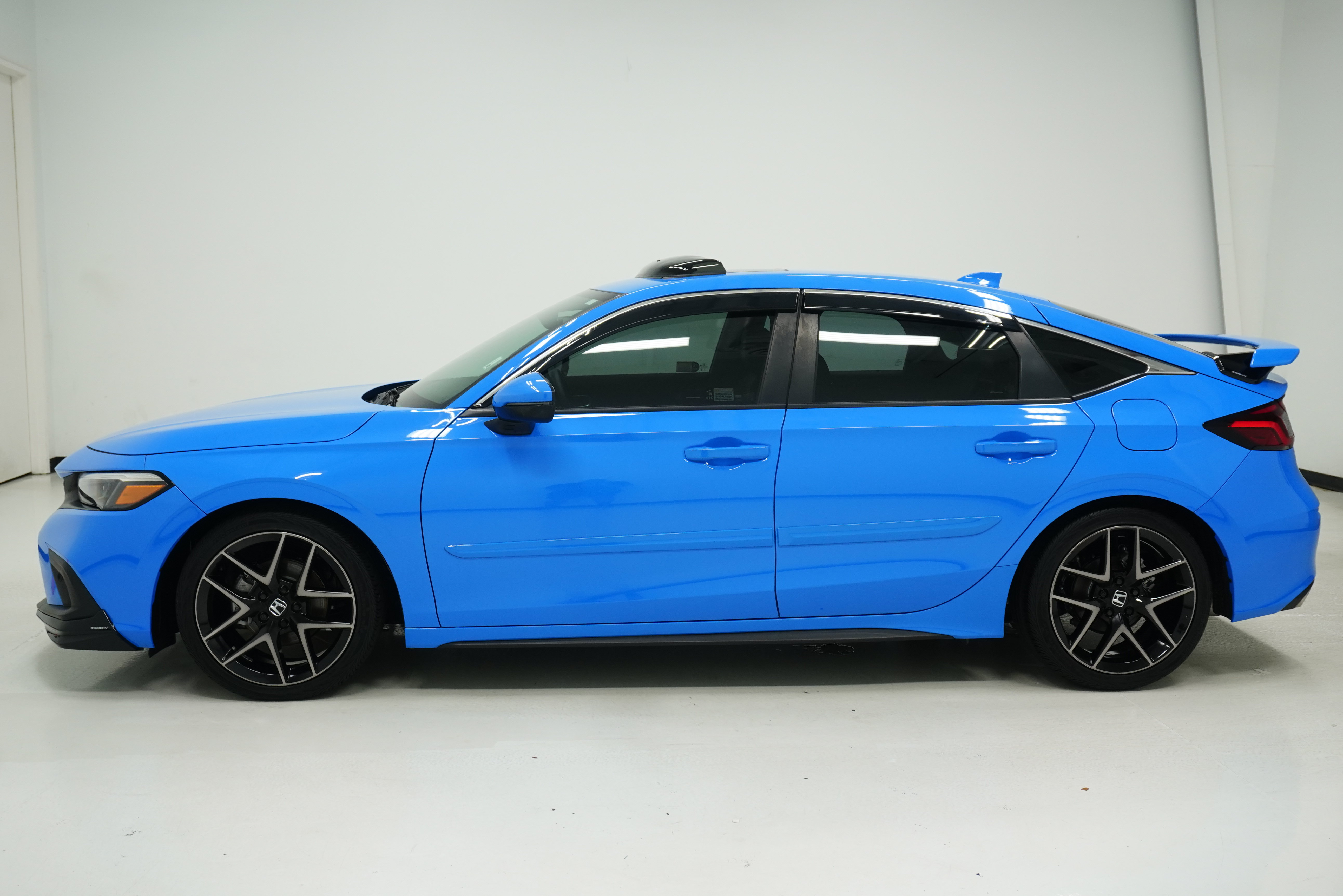 Used 2024 Honda Civic Sport Touring image 5