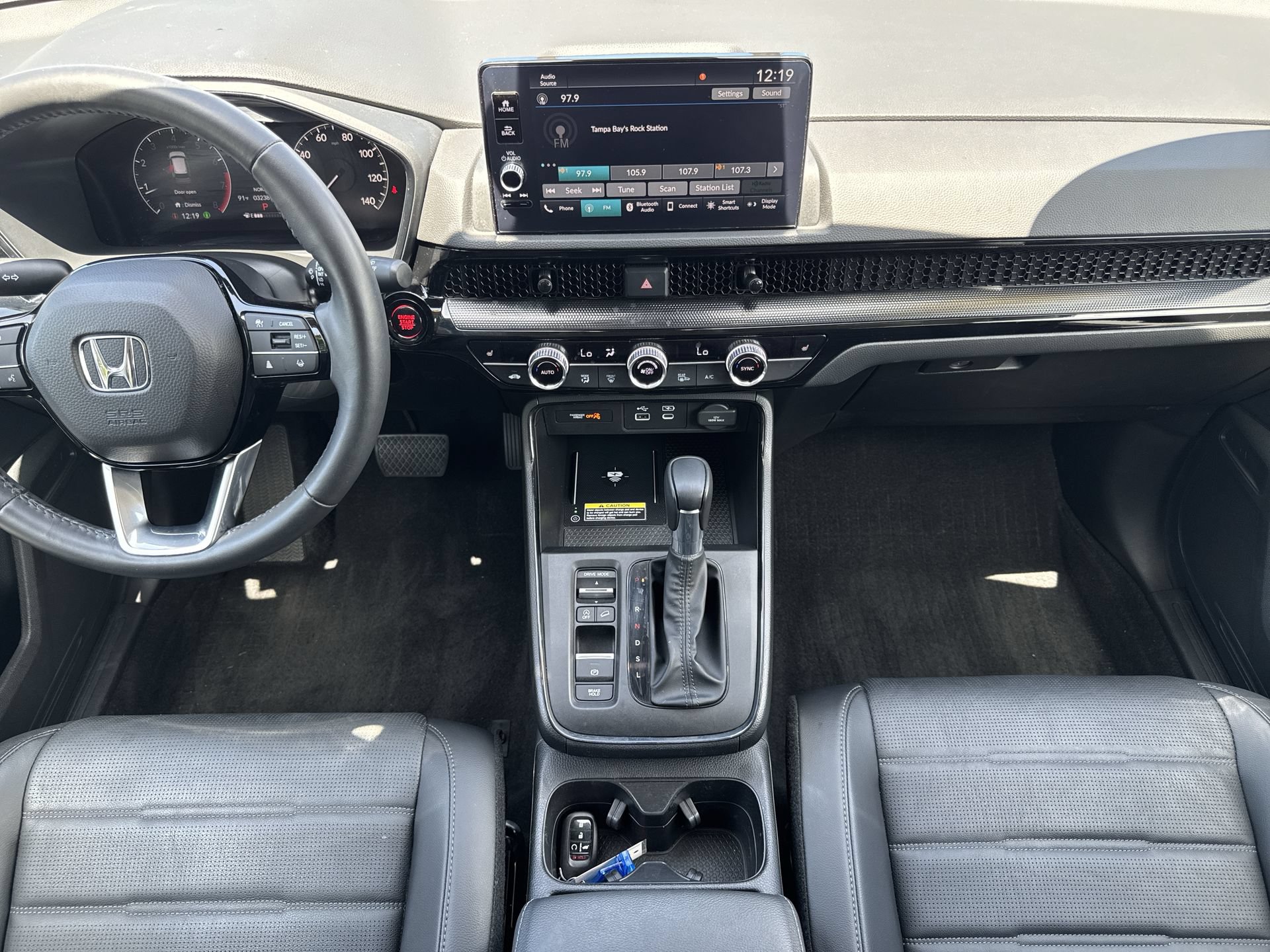 Used 2025 Honda CR-V EX-L image 17