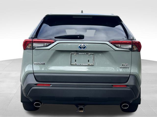 Used 2021 Toyota RAV4 XLE Premium AWD/4WD image 11