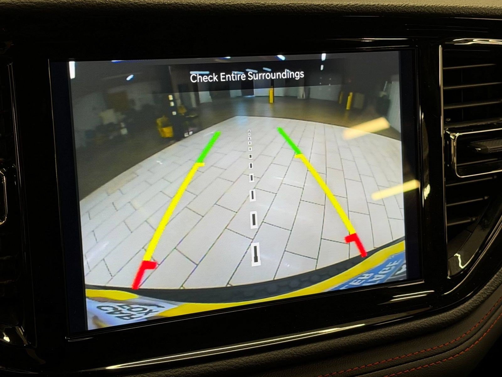 Used 2025 Dodge Durango GT AWD/4WD image 31