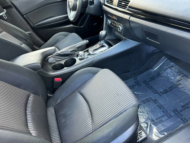 Used 2016 MAZDA MAZDA3 i Touring w/ Popular Equipment Package FWD image 17
