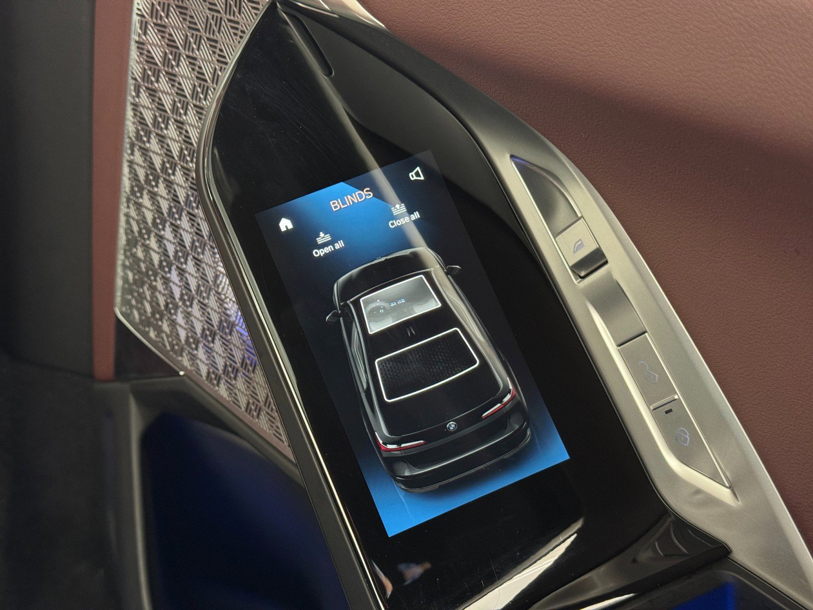 Used 2023 BMW i7 xDrive60 w/ Executive Package 2 image 41