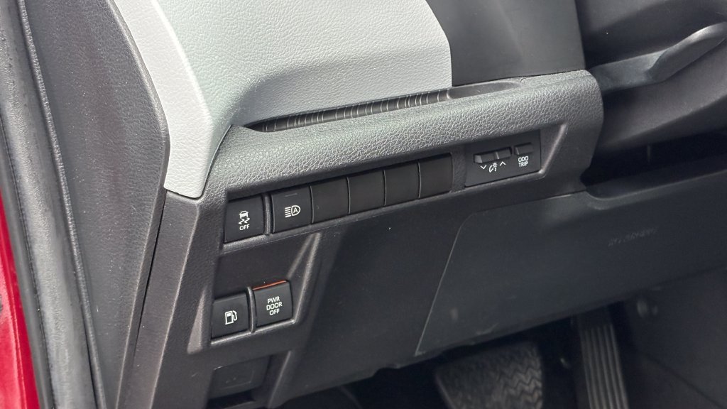 Certified 2025 Toyota Sienna XLE w/ XLE Plus Package AWD/4WD image 25