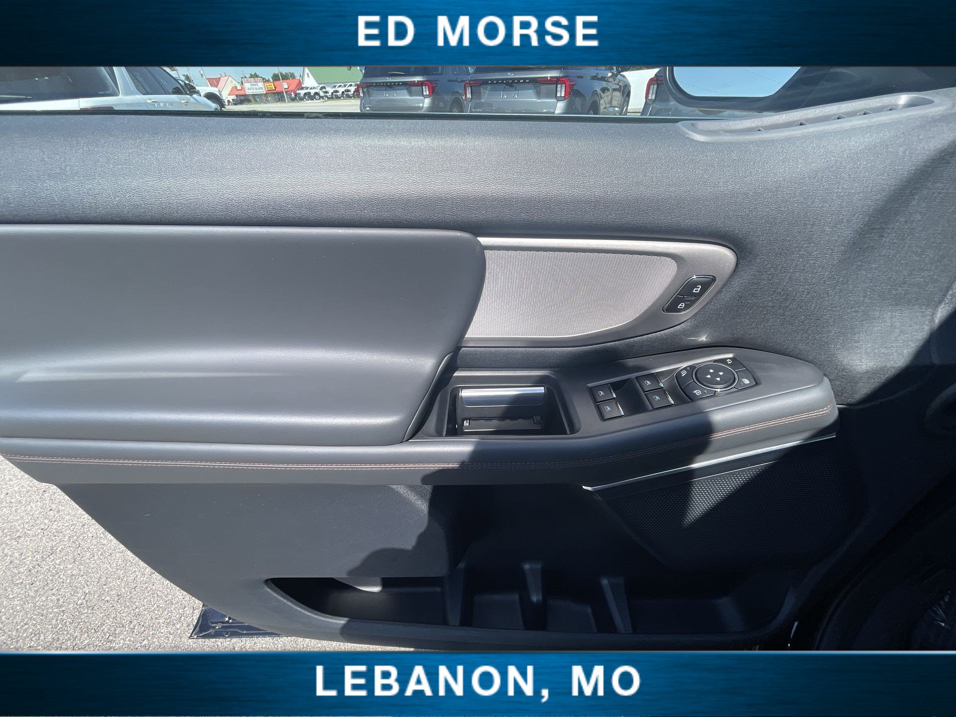 Certified 2025 Ford Expedition Active AWD/4WD image 22