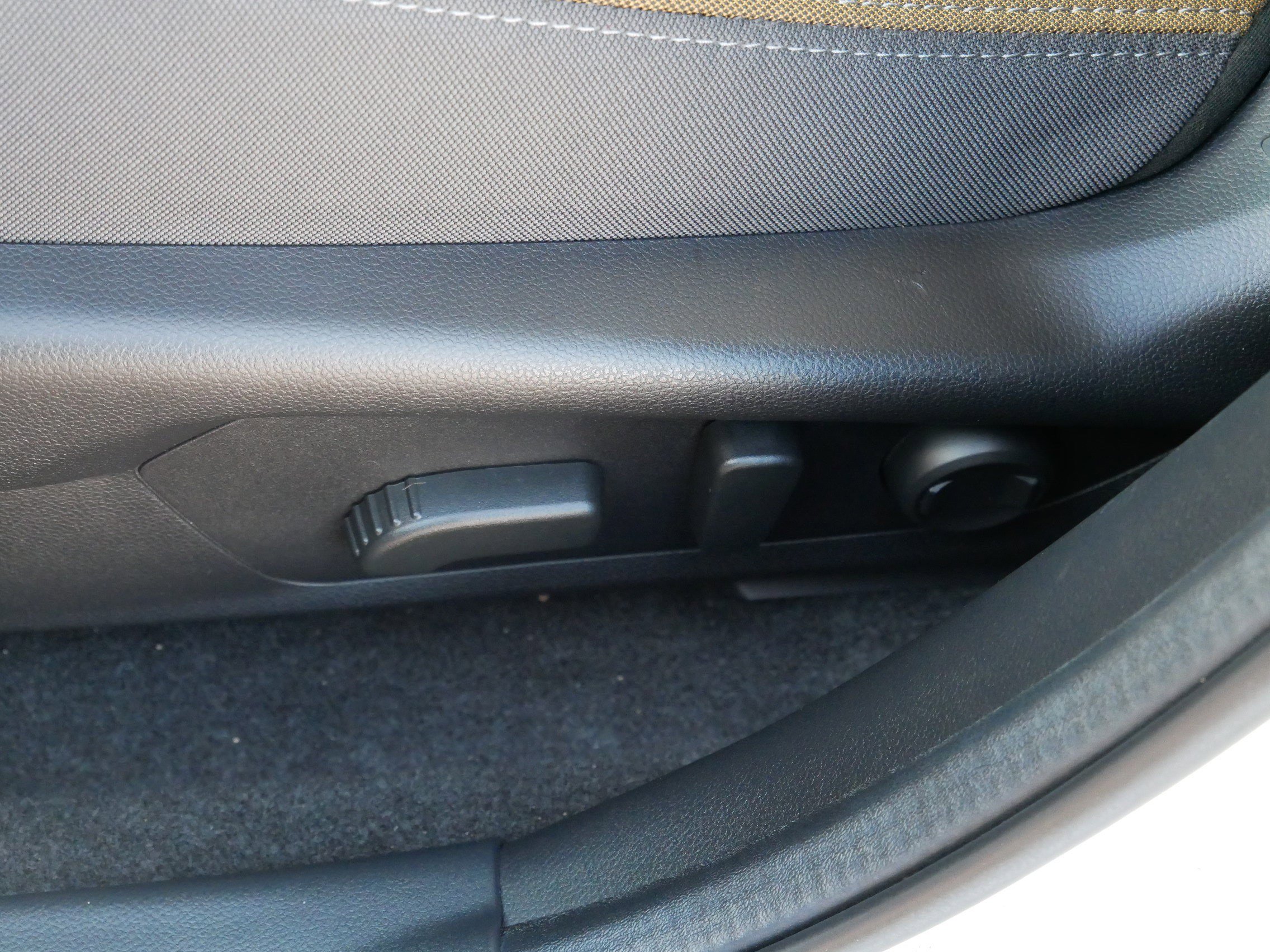 Used 2025 Acura ADX A-Spec image 19