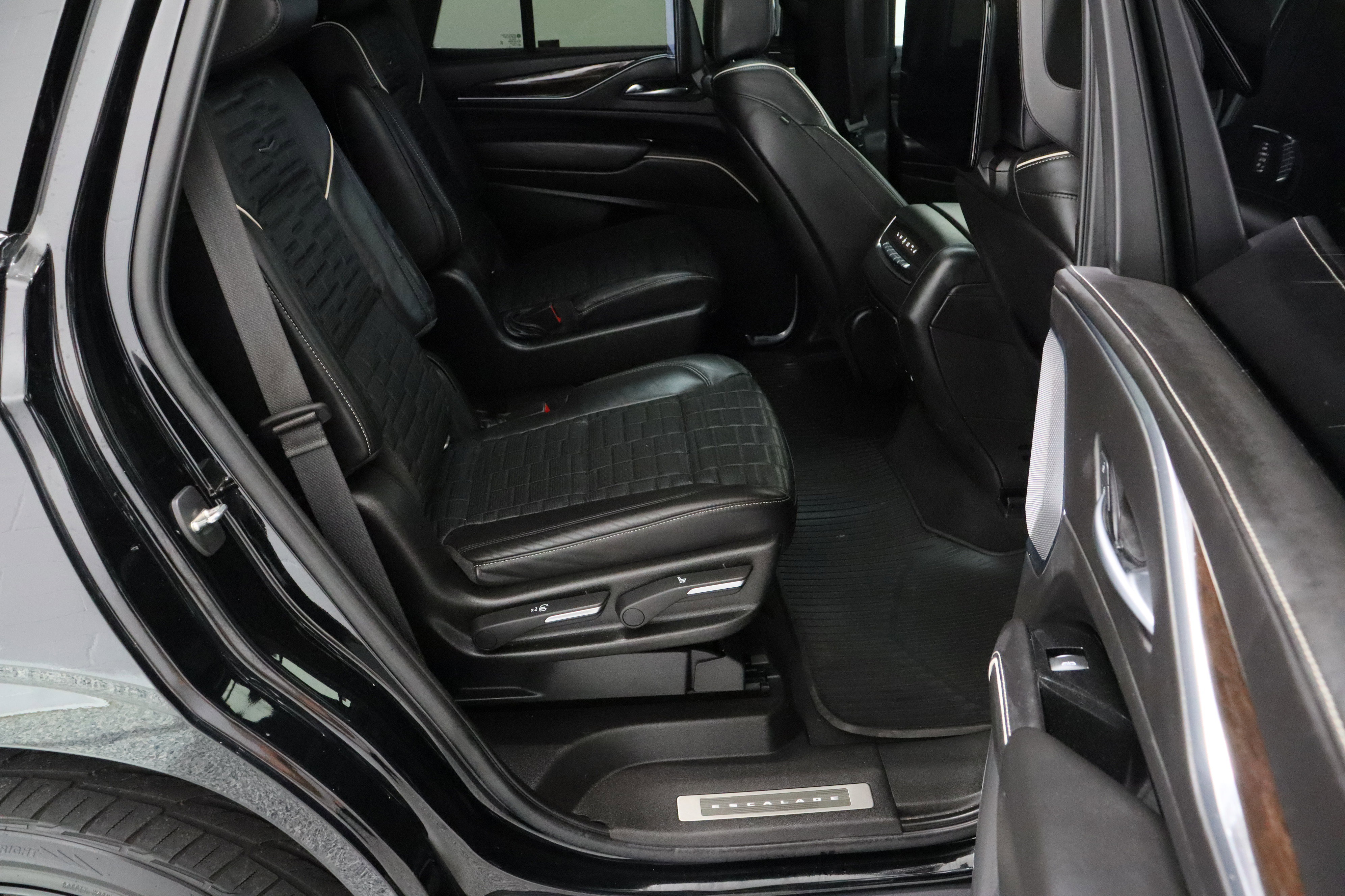 Used 2021 Cadillac Escalade Sport Platinum w/ Heavy-Duty Trailer Package image 46