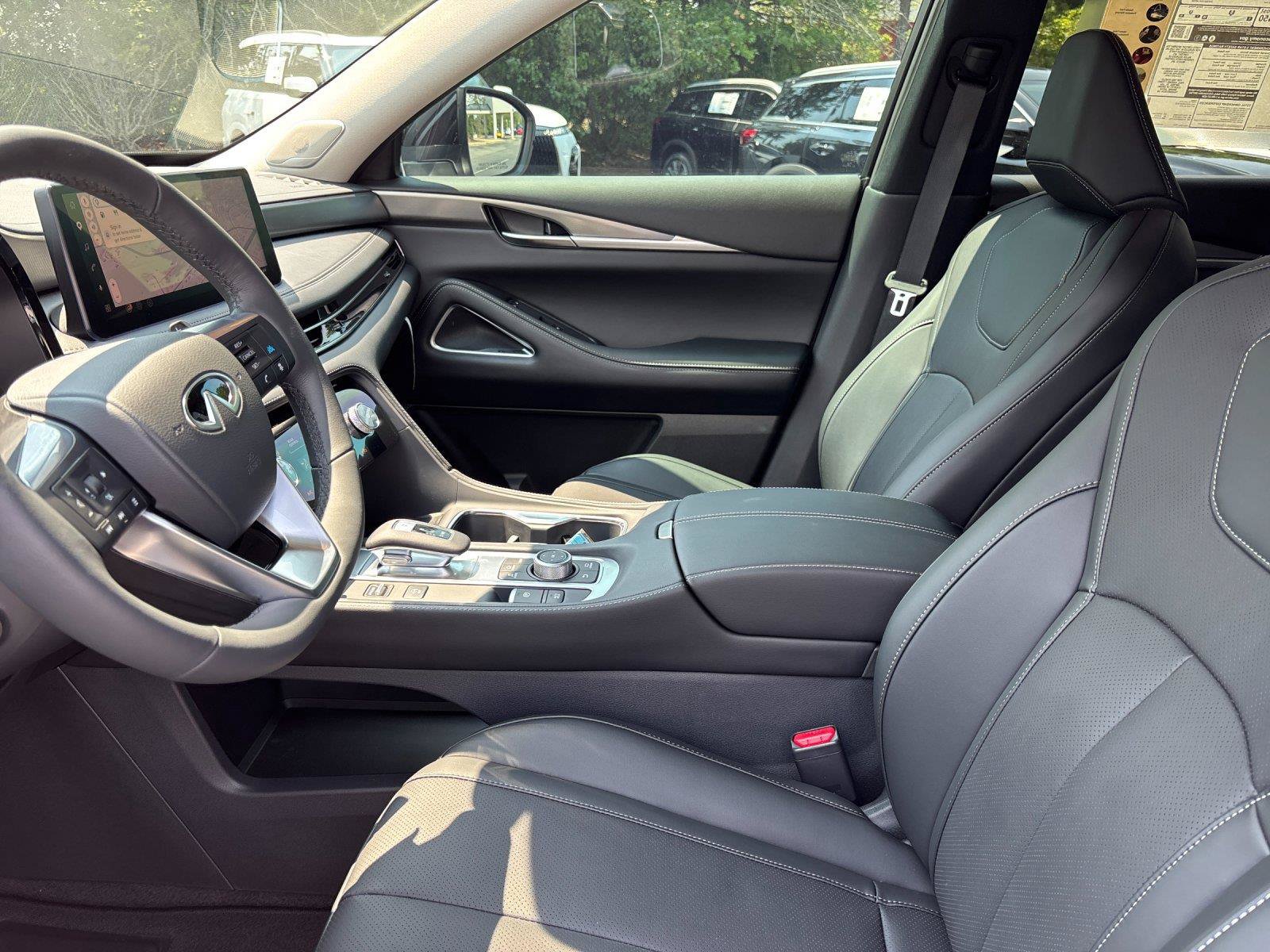 New 2027 INFINITI QX60 Luxe w/ Cargo Package FWD image 15