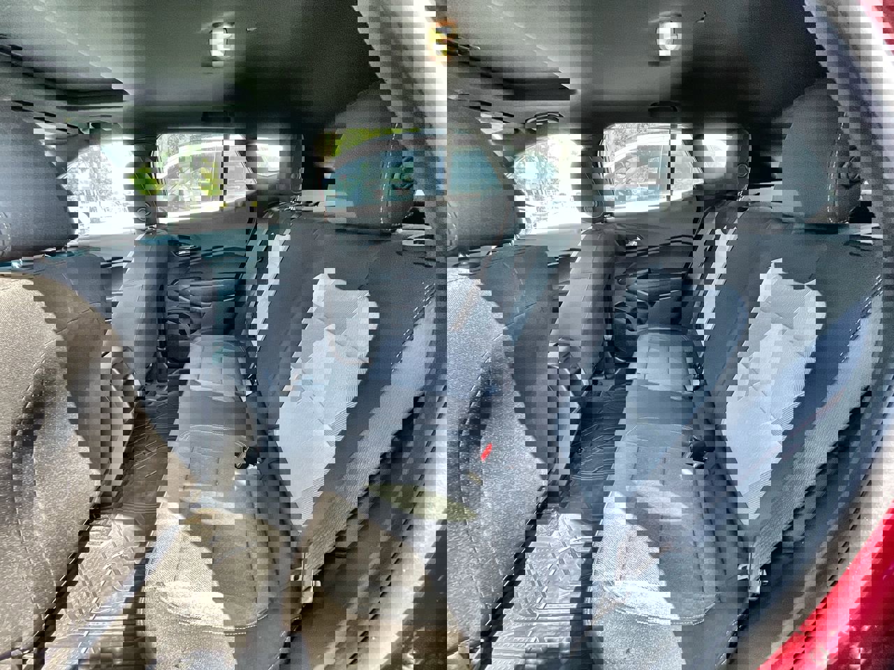 Used 2024 Chevrolet Trax RS w/ Sunroof Package image 23