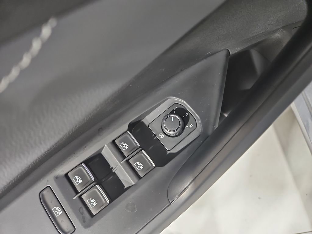 New 2026 Volkswagen Jetta SEL image 11