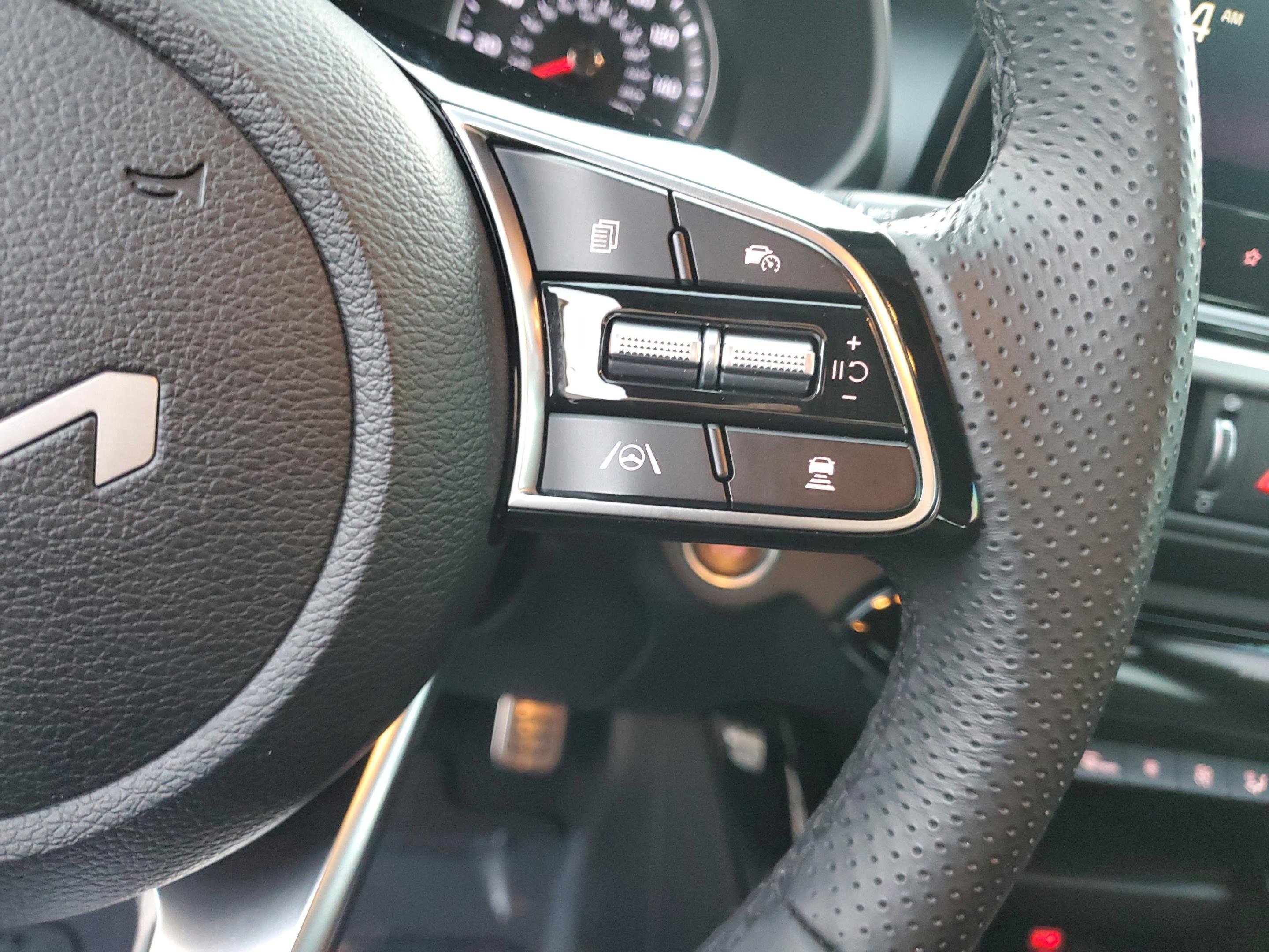 Certified 2024 Kia Forte GT-Line image 31