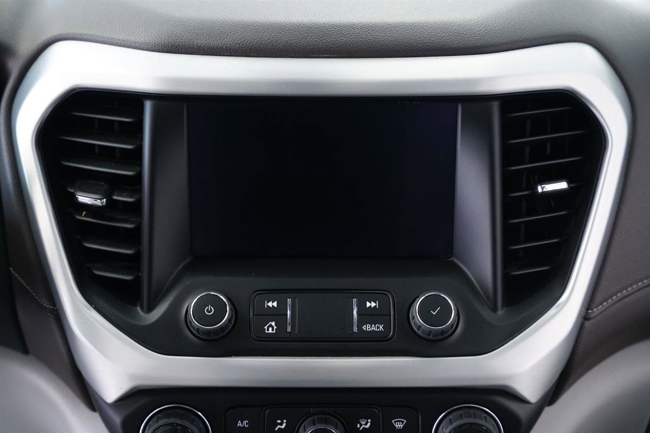 Used 2023 GMC Acadia SLT image 23