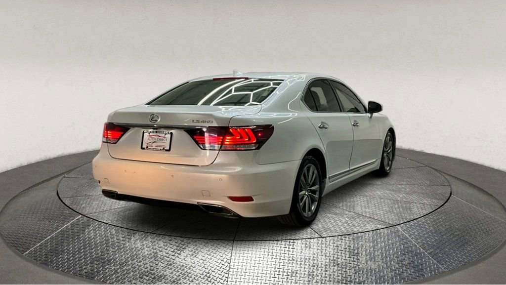 Used 2016 Lexus LS 460 w/ Comfort Package image 8
