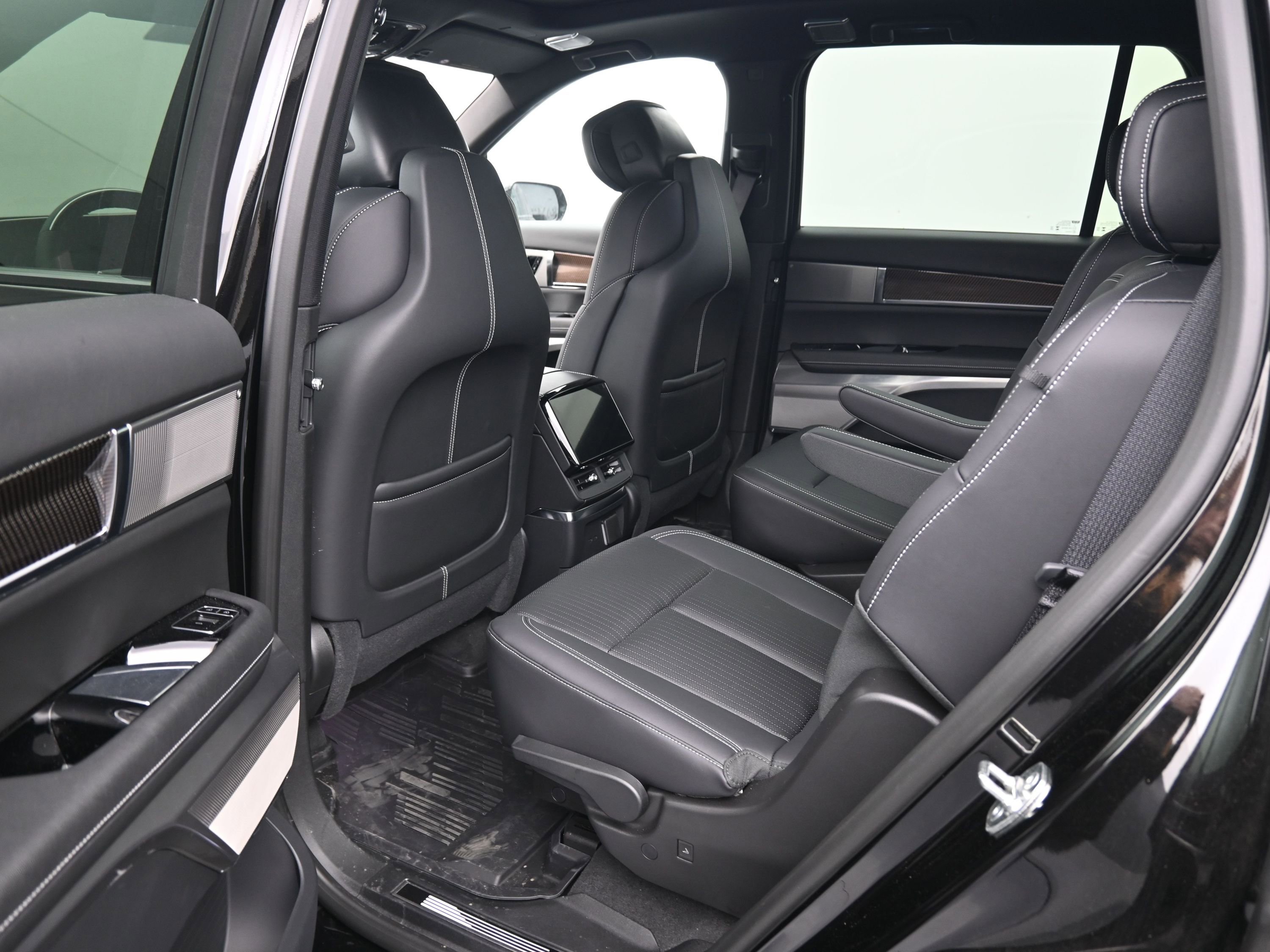 New 2026 Cadillac Vistiq Luxury image 10