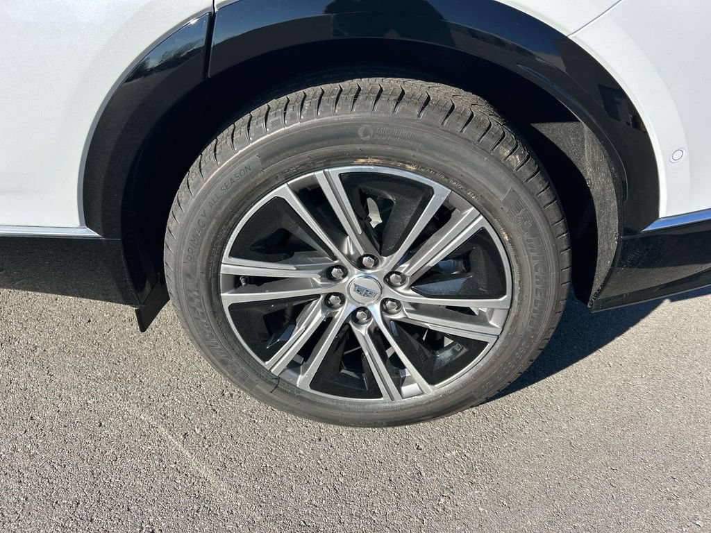 New 2026 Cadillac Lyriq Premium Luxury RWD image 11