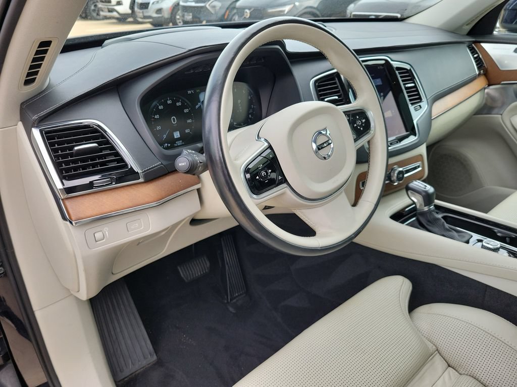 Used 2017 Volvo XC90 T6 Inscription w/ Vision Package AWD/4WD image 22