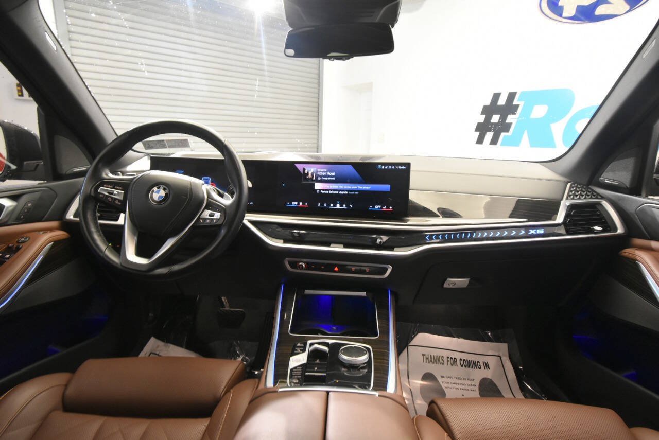Used 2024 BMW X5 xDrive40i w/ Premium Package AWD/4WD image 22