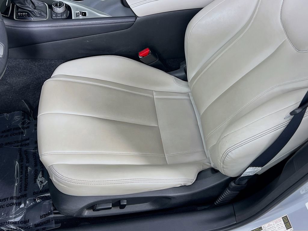 Used 2017 INFINITI Q60 w/ Cargo Package image 18