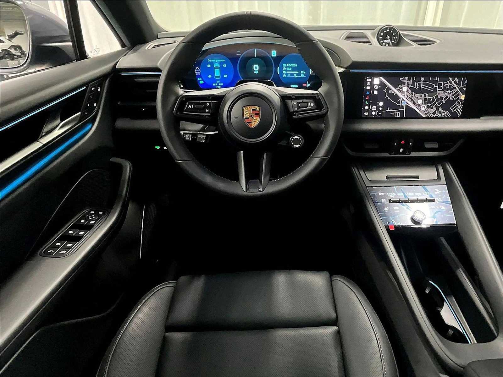 New 2026 Porsche Macan 4 Electric AWD/4WD image 13