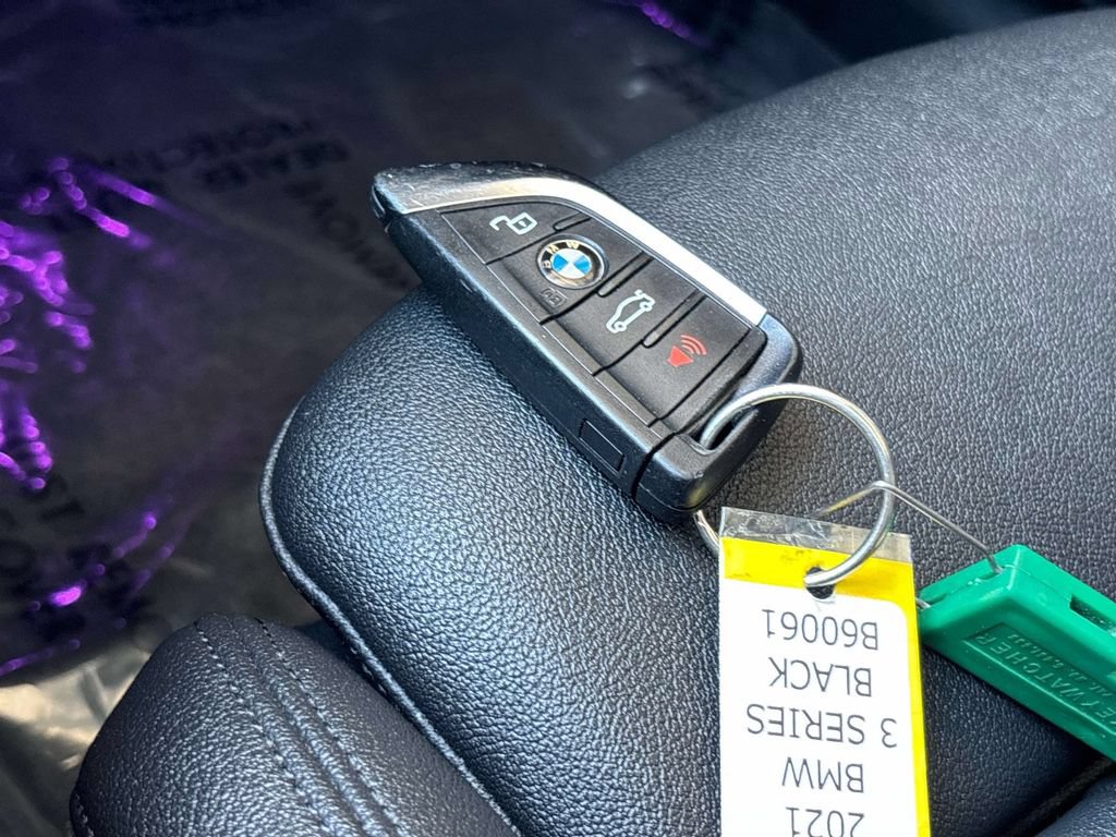 Used 2021 BMW 330i xDrive Sedan w/ Convenience Package AWD/4WD image 30