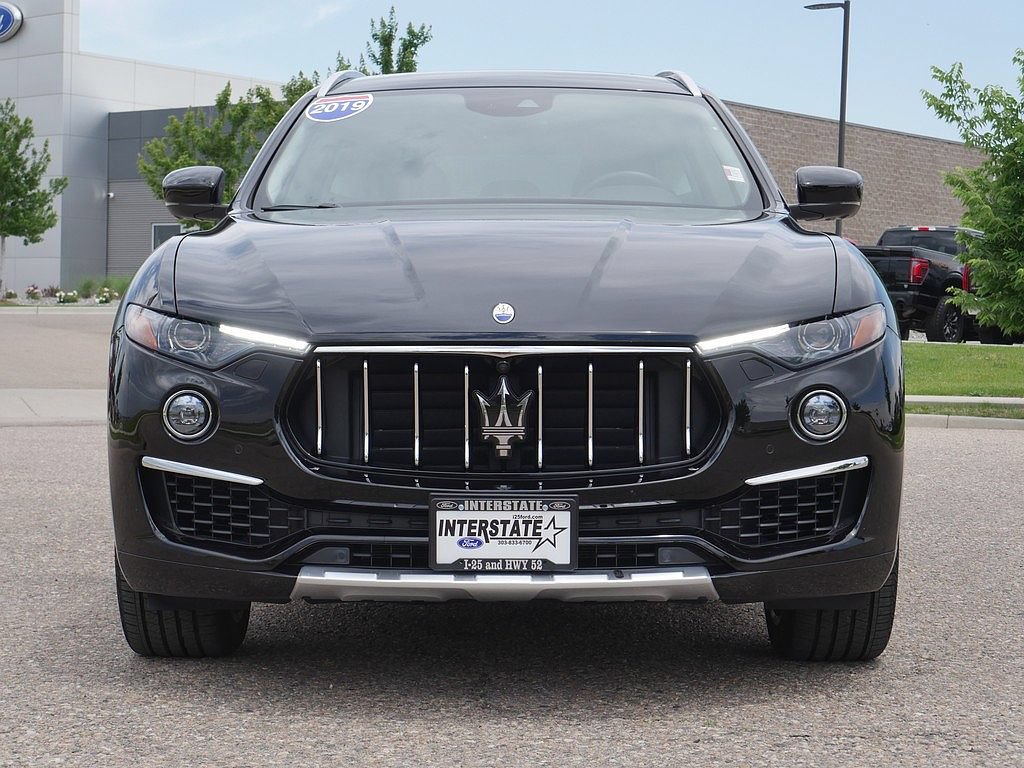 Used 2019 Maserati Levante GranLusso AWD/4WD image 8