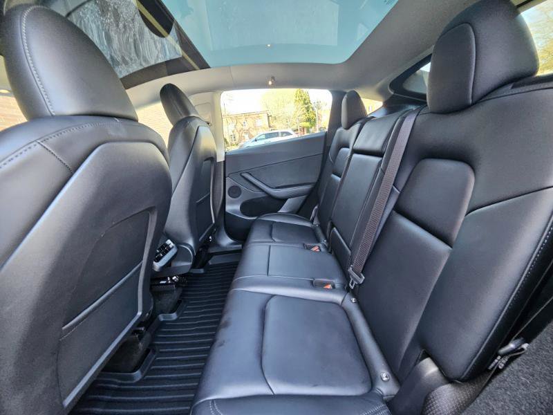 Used 2023 Tesla Model Y RWD image 61