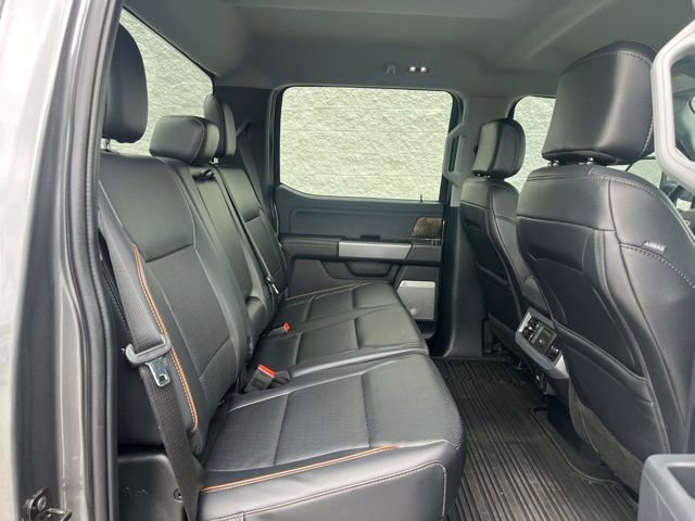 Used 2025 Ford F250 Lariat w/ Chrome Package image 9