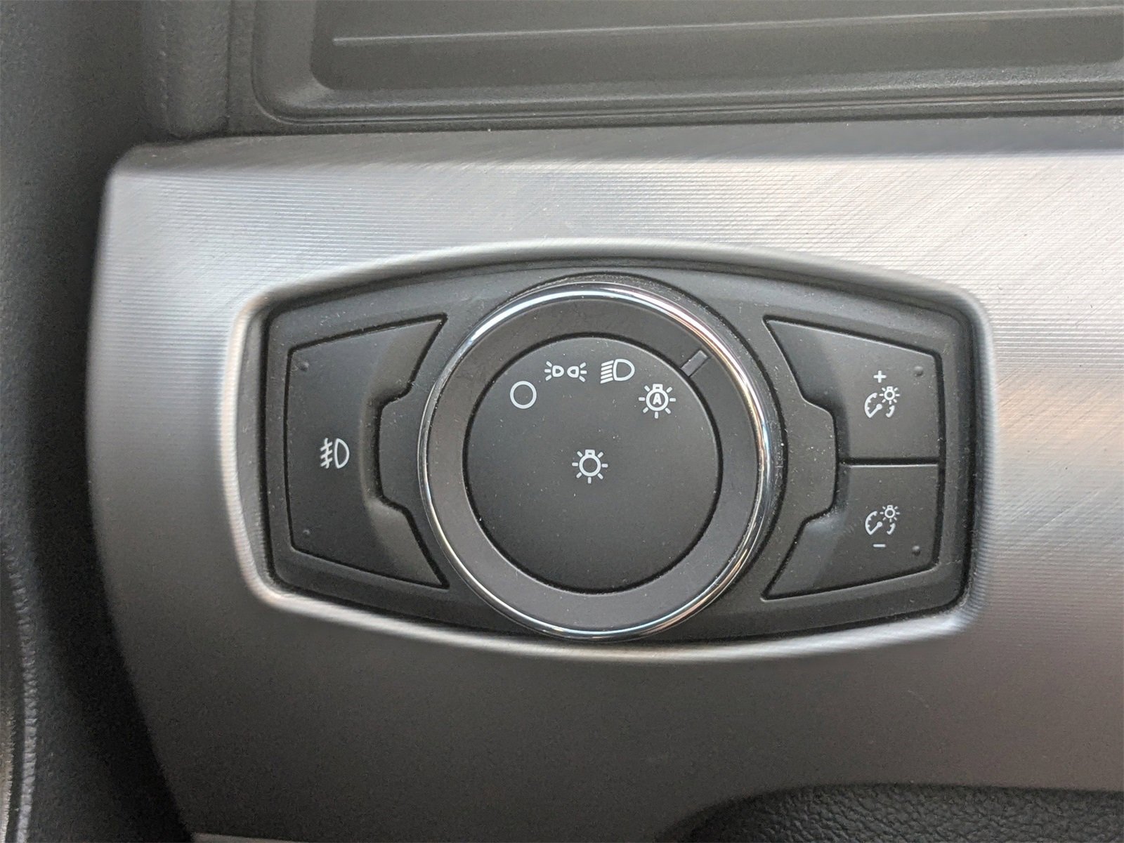 Used 2019 Ford Mustang Premium image 20