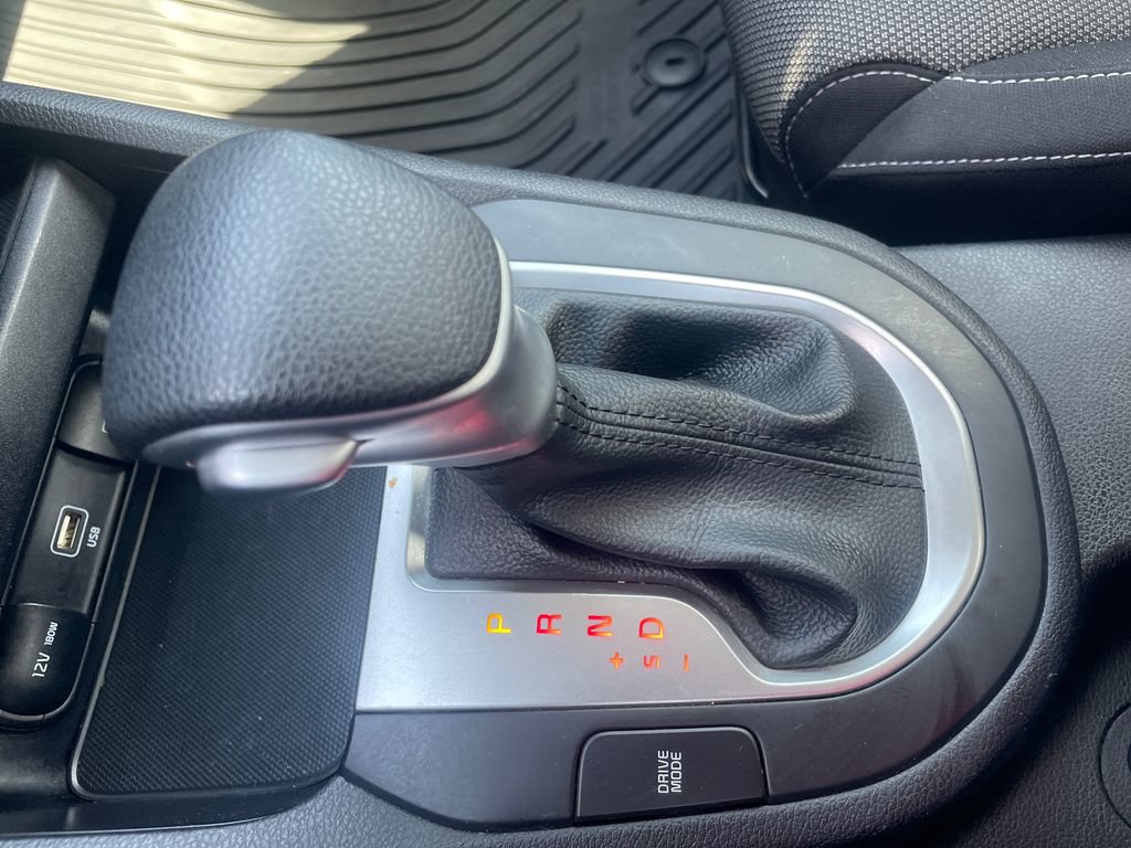 Used 2024 Kia Forte LXS w/ LXS Technology Package FWD image 18