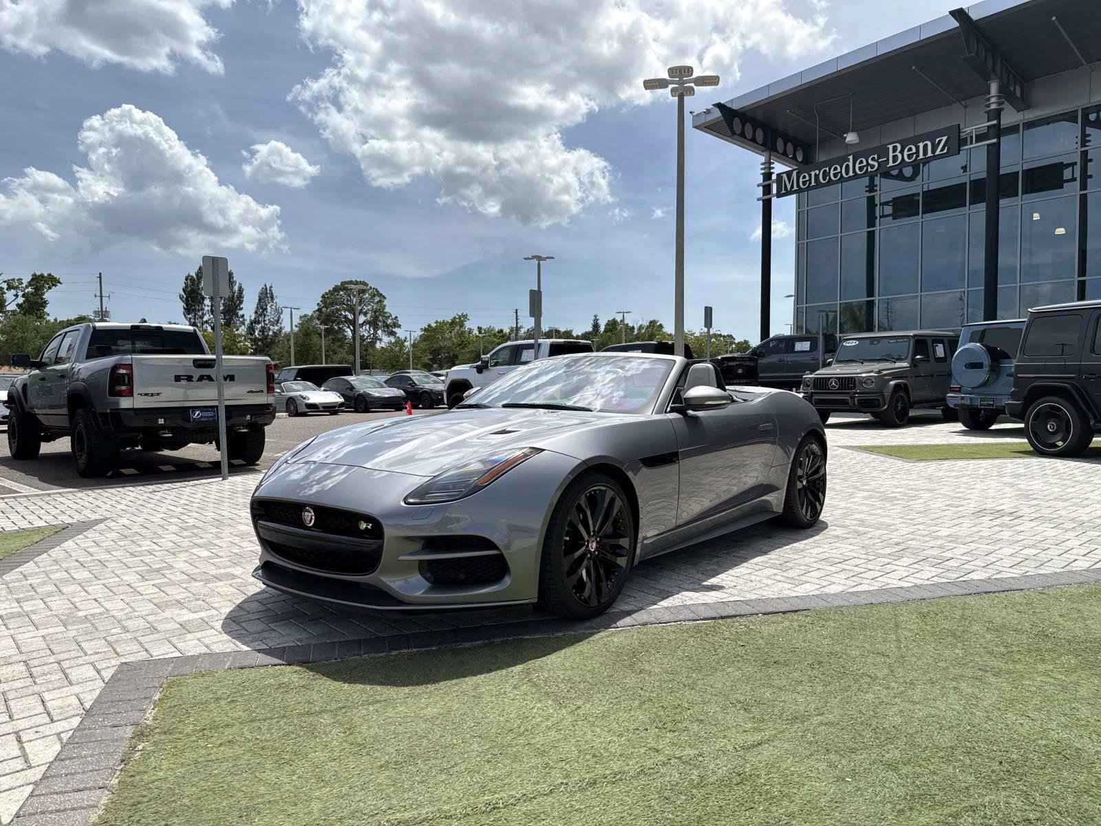 Used 2020 Jaguar F-TYPE R AWD/4WD image 2
