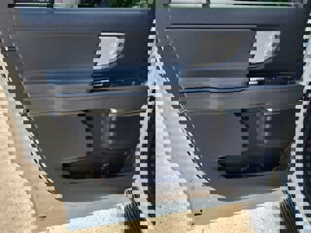 New 2025 Ford Expedition Max Active image 15