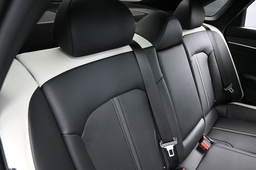 Used 2025 Kia K5 GT-Line w/ GT-Line Premium Package FWD image 42