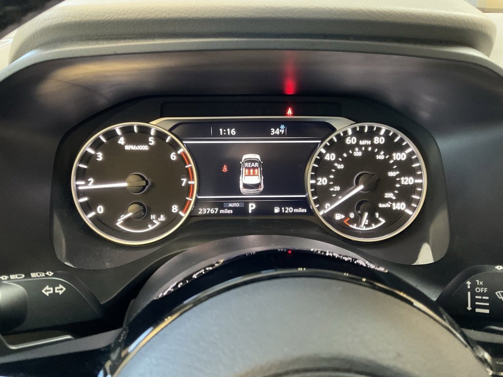 Used 2023 Nissan Rogue SL w/ SL Premium Package image 15