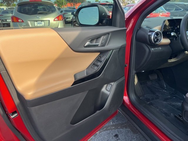 Used 2026 Chevrolet Equinox ACTIV image 5
