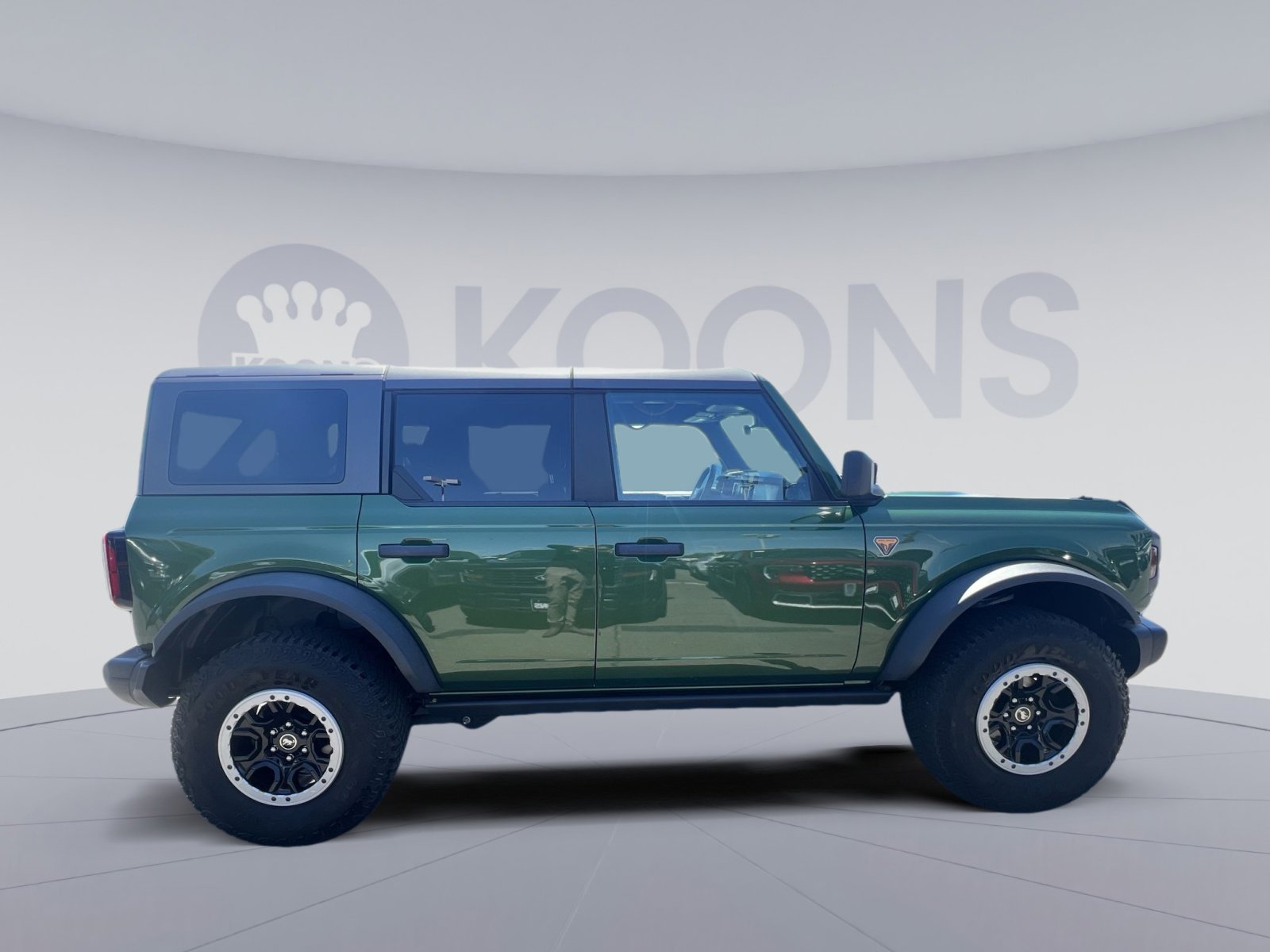 Used 2023 Ford Bronco Badlands w/ Sasquatch Package AWD/4WD image 17
