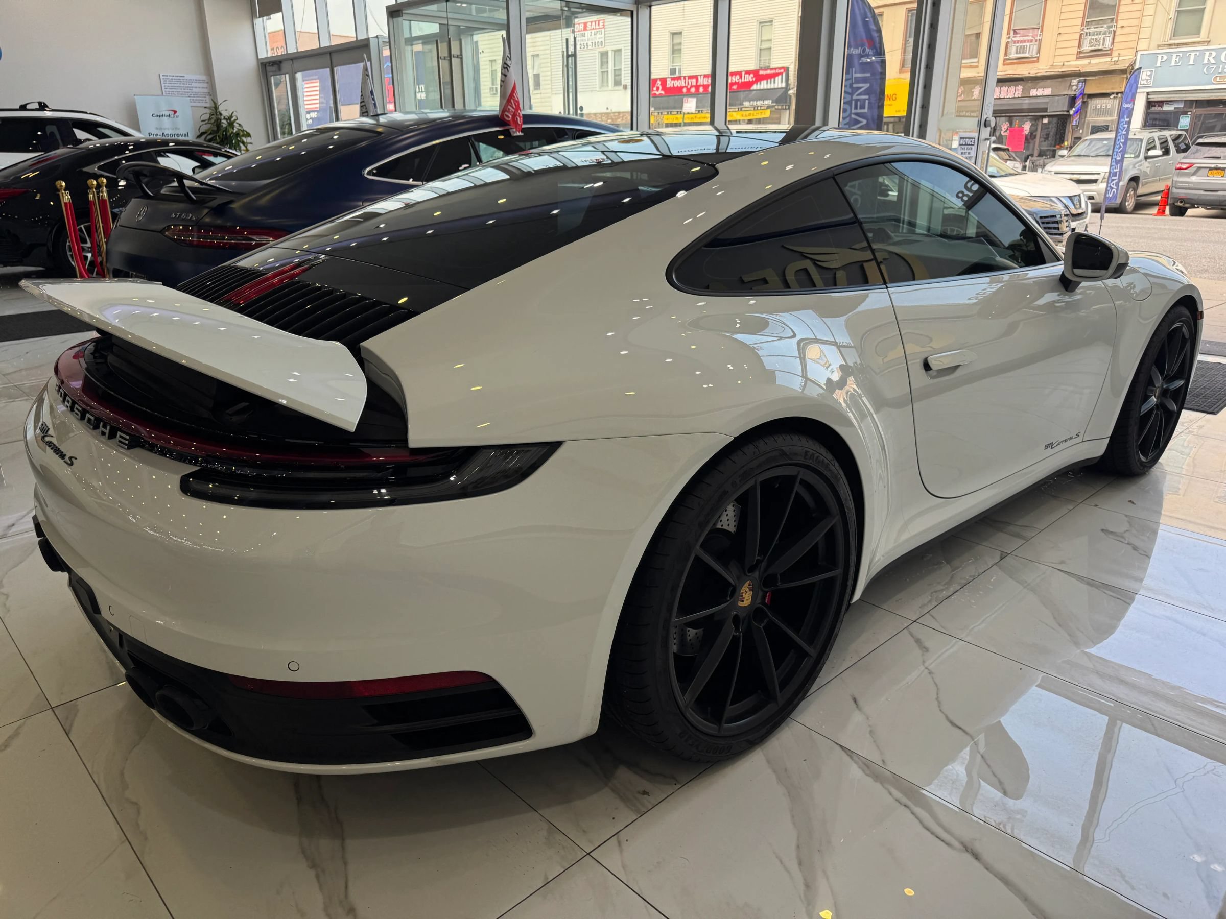 Used 2024 Porsche 911 Carrera S RWD image 7