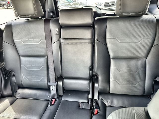 Used 2024 Lexus GX 550 w/ Cold Area Package image 31