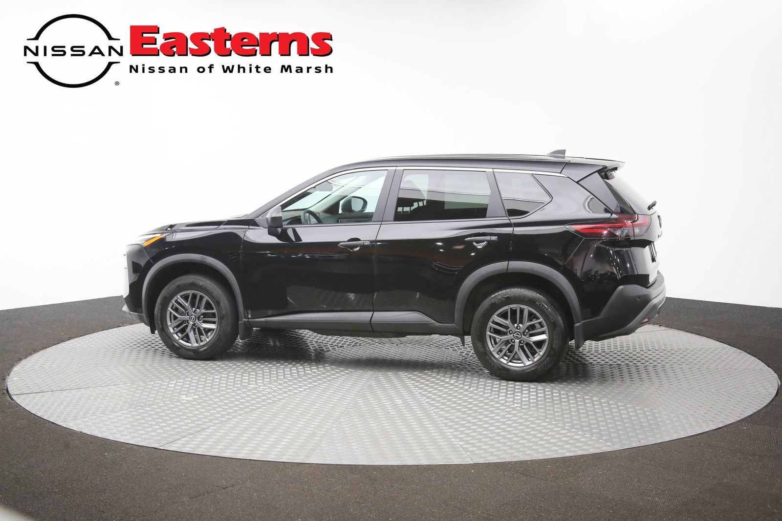 Used 2023 Nissan Rogue S AWD/4WD image 57