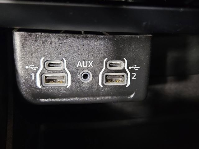 Used 2022 Dodge Durango GT image 25