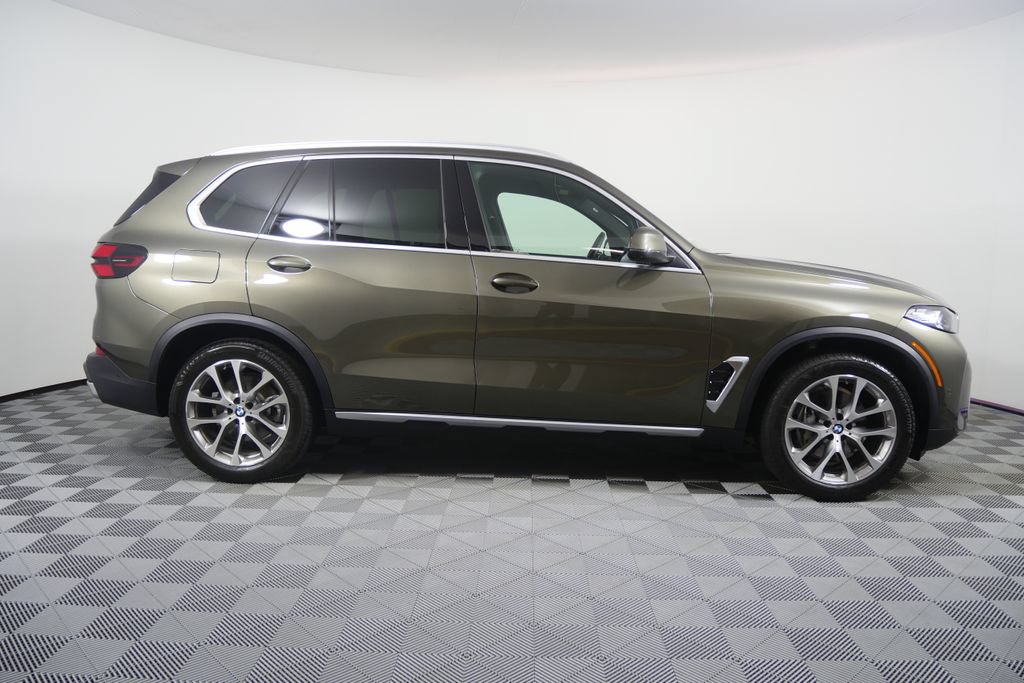 Certified 2026 BMW X5 xDrive40i AWD/4WD image 6