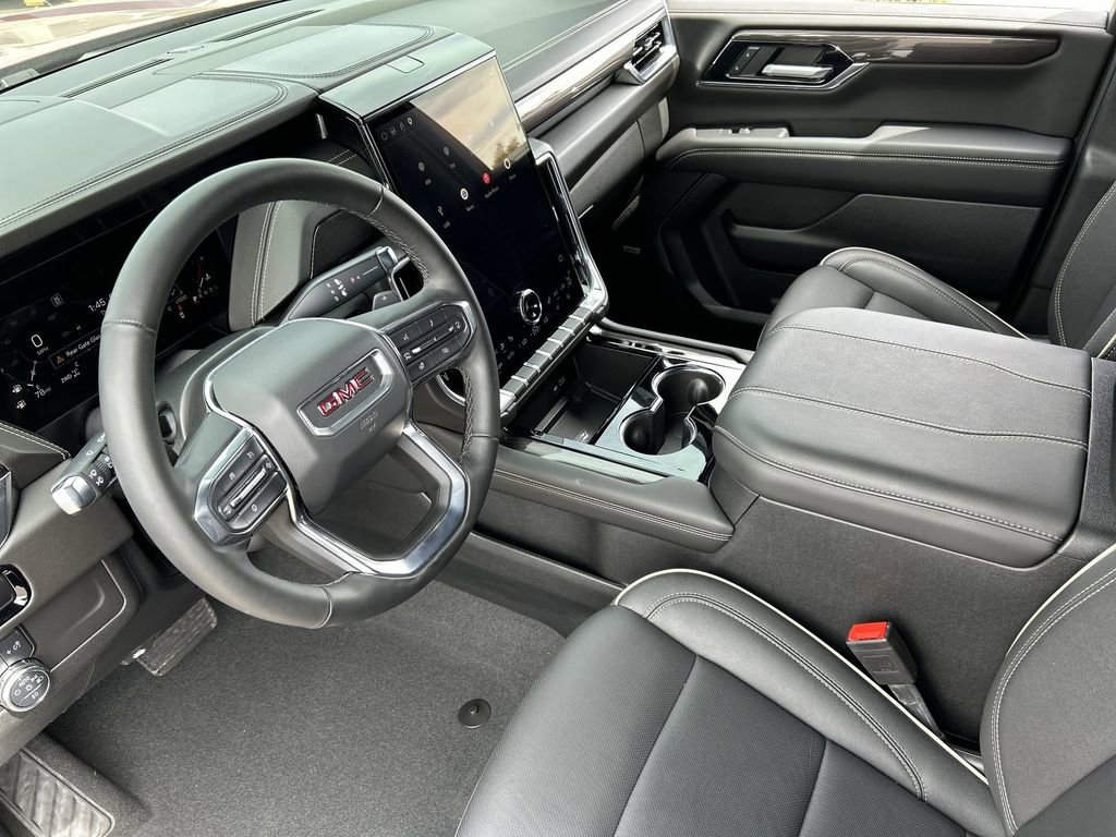 Used 2025 GMC Yukon Elevation image 10