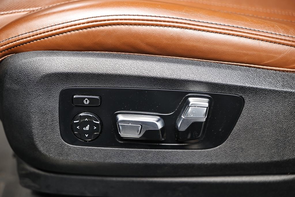 Used 2023 BMW X5 M50i w/ Executive Package image 22