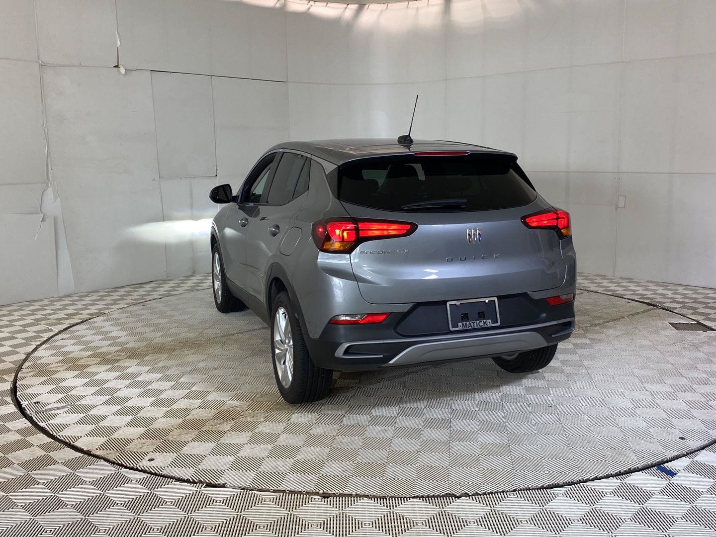 Certified 2024 Buick Encore GX Preferred FWD image 42