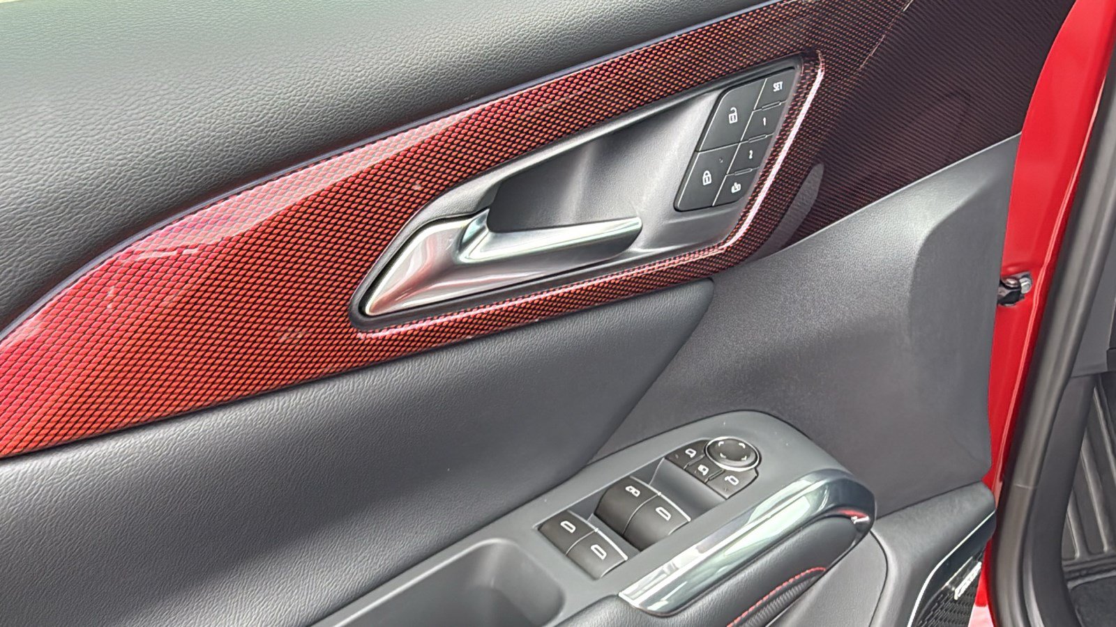 New 2026 Chevrolet Traverse RS FWD image 12