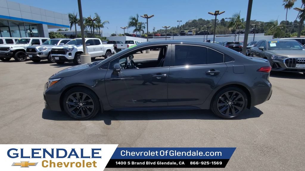 Used 2026 Toyota Corolla XSE FWD image 5