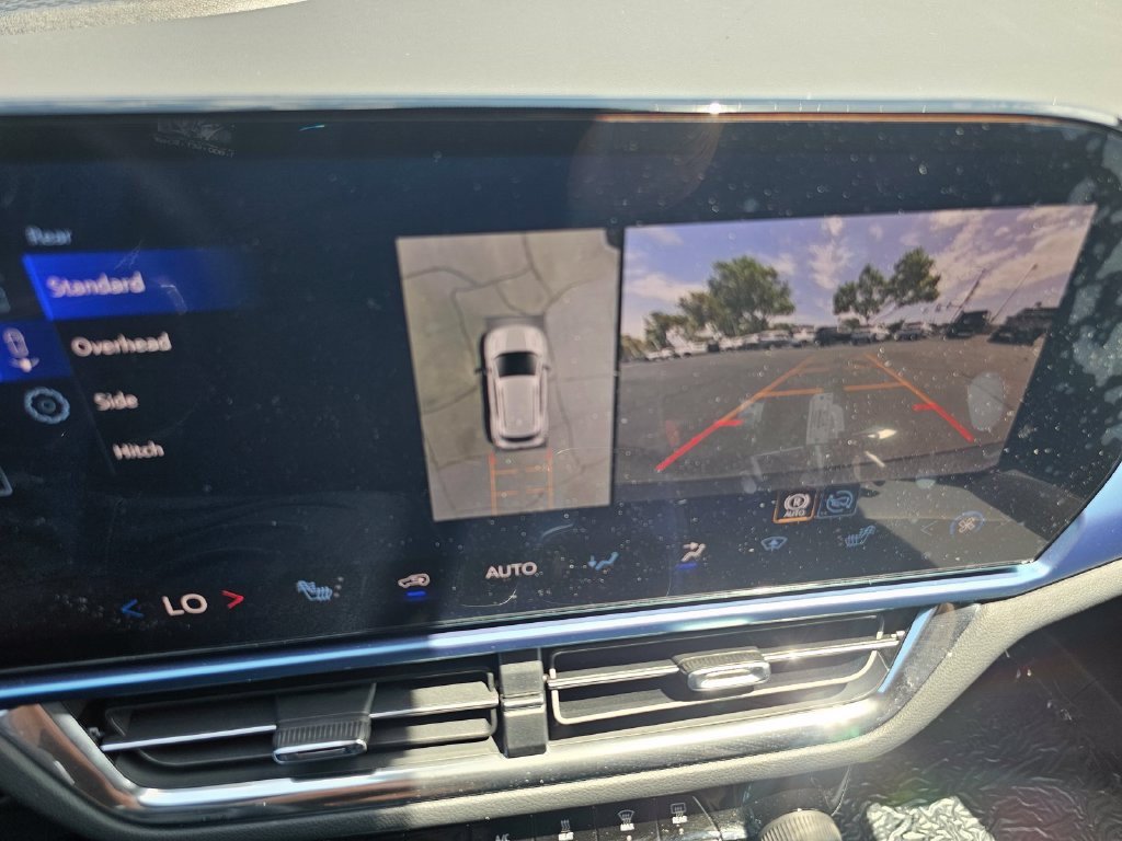 New 2026 Chevrolet Equinox EV LT FWD image 31