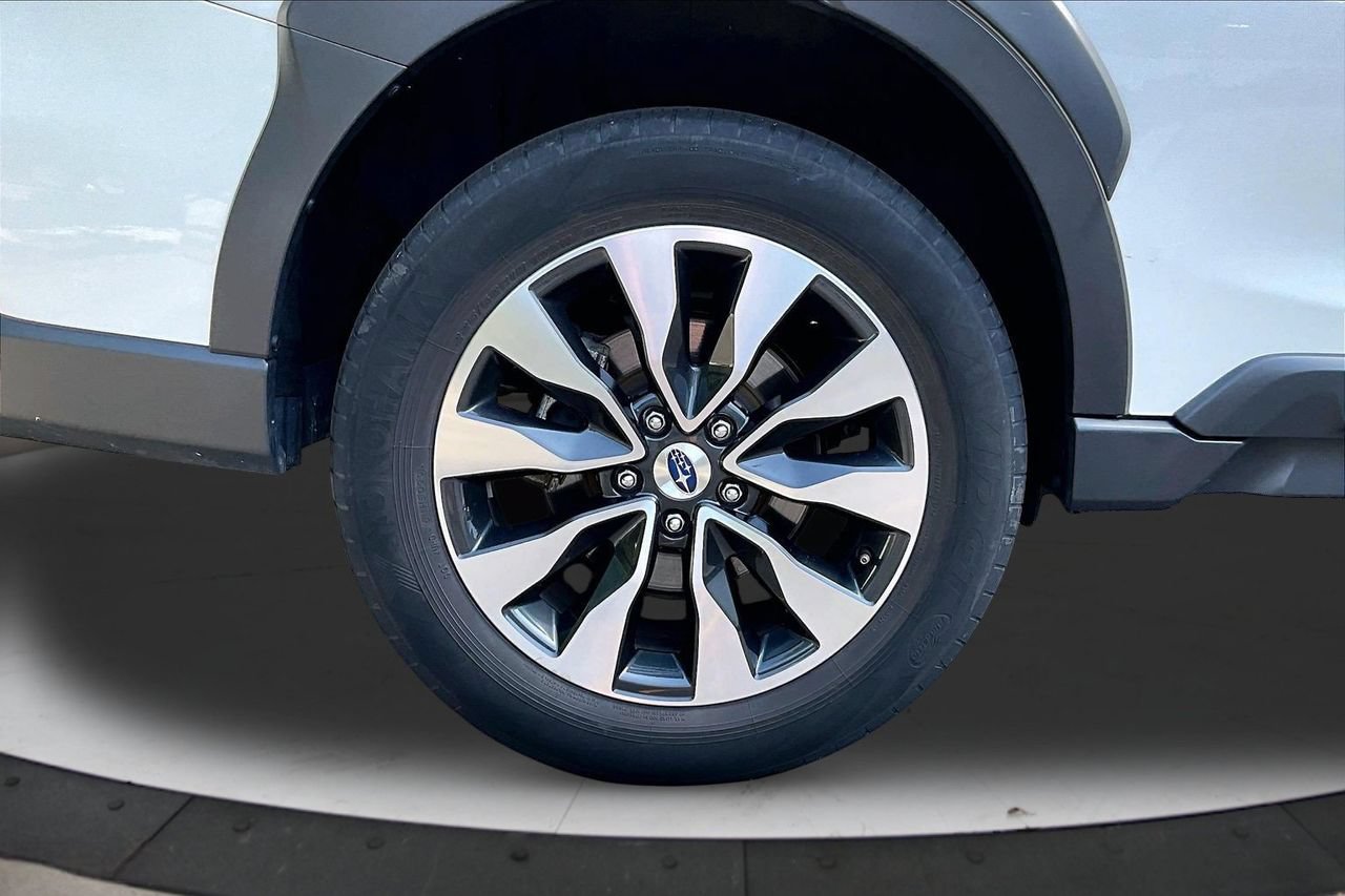 Used 2024 Subaru Outback Limited AWD/4WD image 36