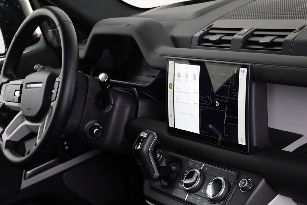 Used 2024 Land Rover Defender 110 SE image 22