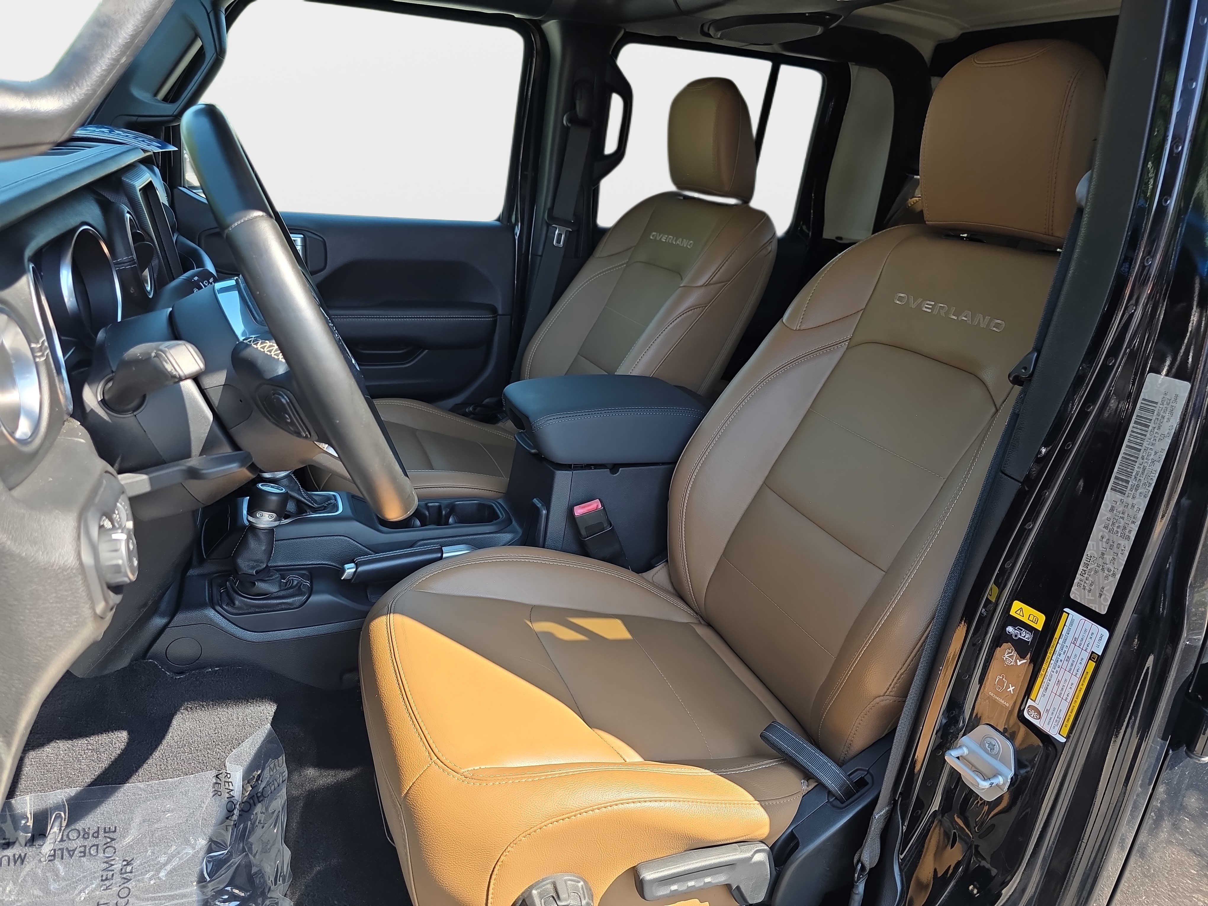 Used 2020 Jeep Gladiator Overland AWD/4WD image 12
