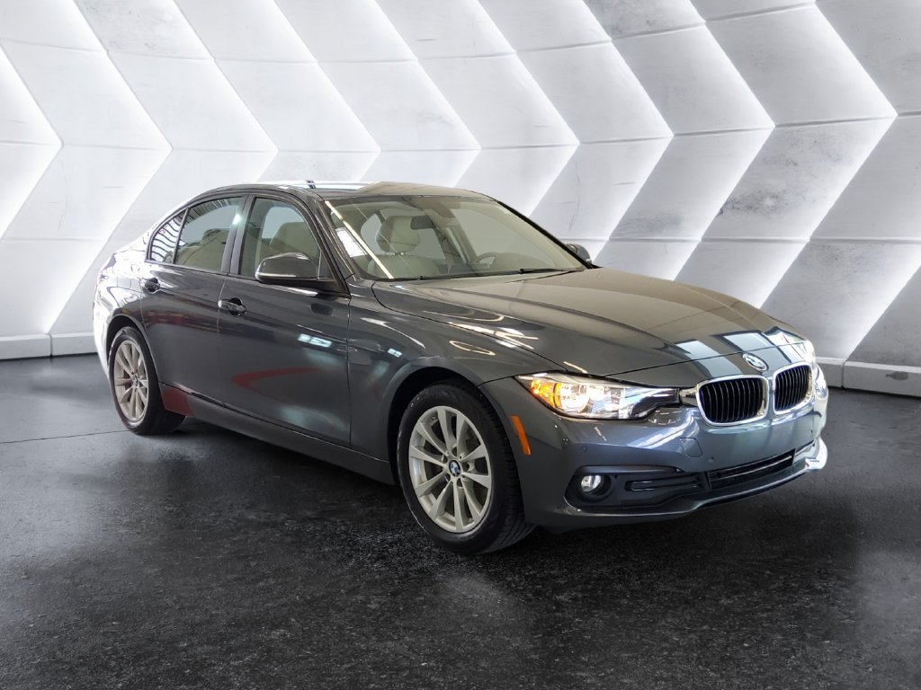 Used 2017 BMW 320i xDrive Sedan